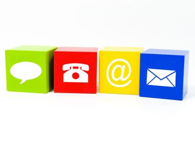 Billede af fire kontaktikoner